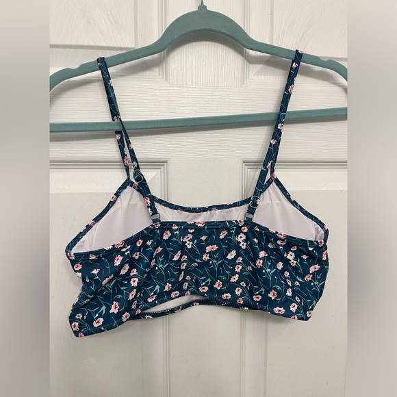 Floral bikini - Picture 3 of 6